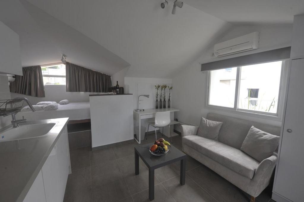Boutique Apartment "Facing The Sea" Haifa Exterior foto